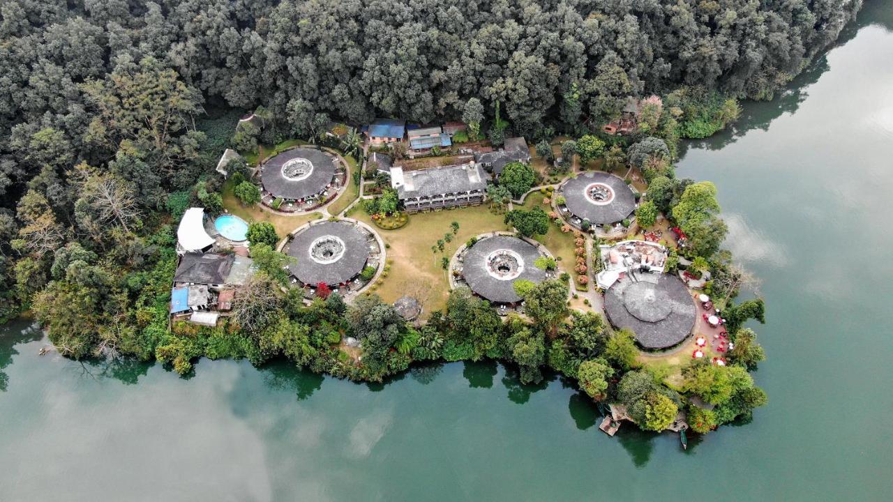 Fish Tail Lodge Pokhara Exteriör bild
