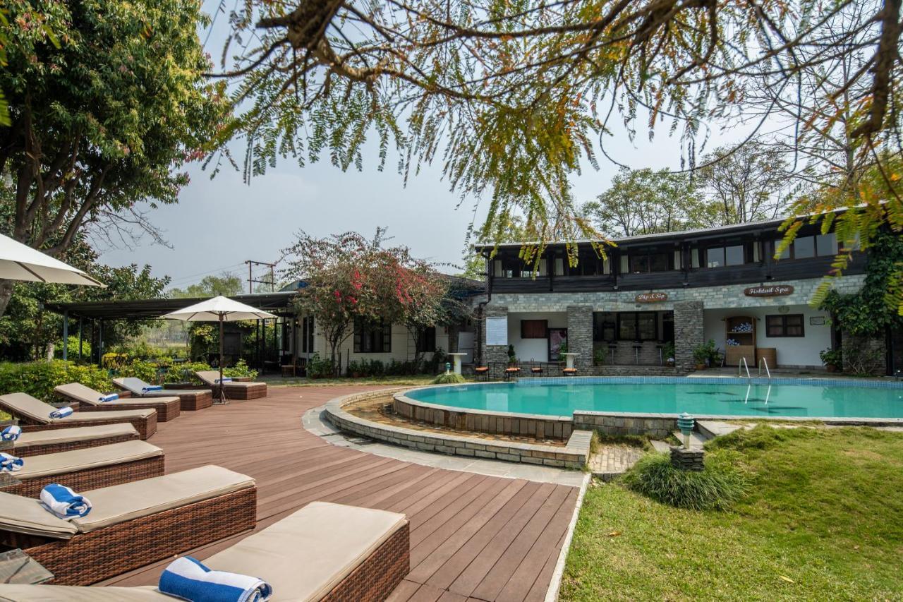 Fish Tail Lodge Pokhara Exteriör bild
