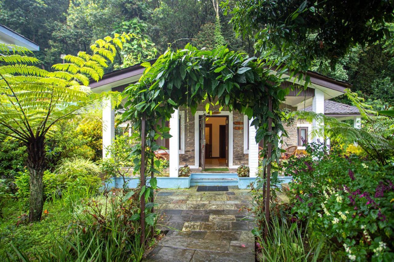 Fish Tail Lodge Pokhara Exteriör bild