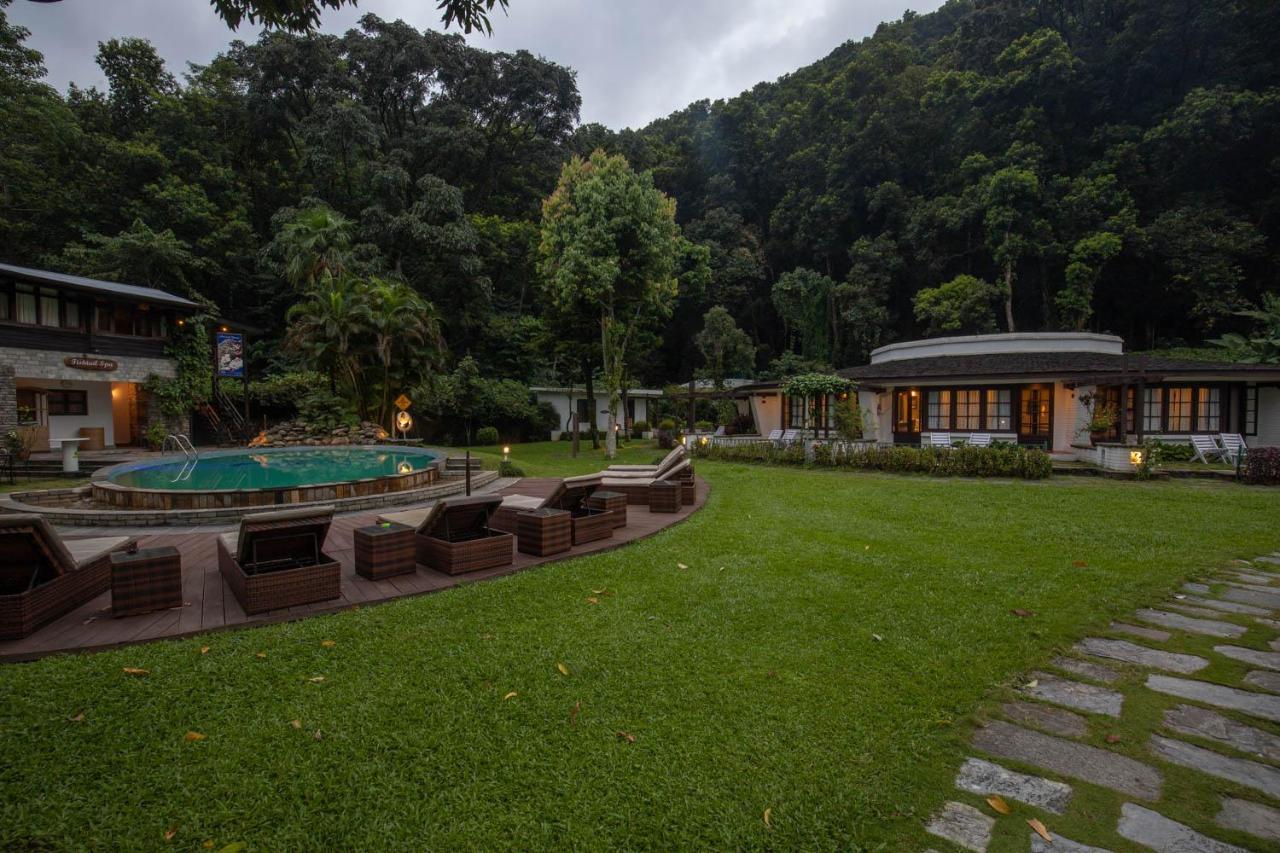 Fish Tail Lodge Pokhara Exteriör bild