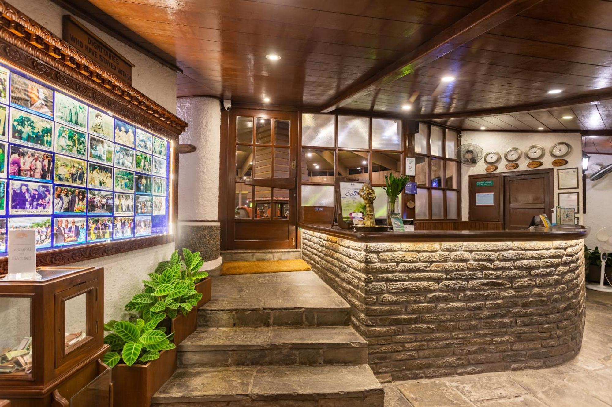Fish Tail Lodge Pokhara Exteriör bild